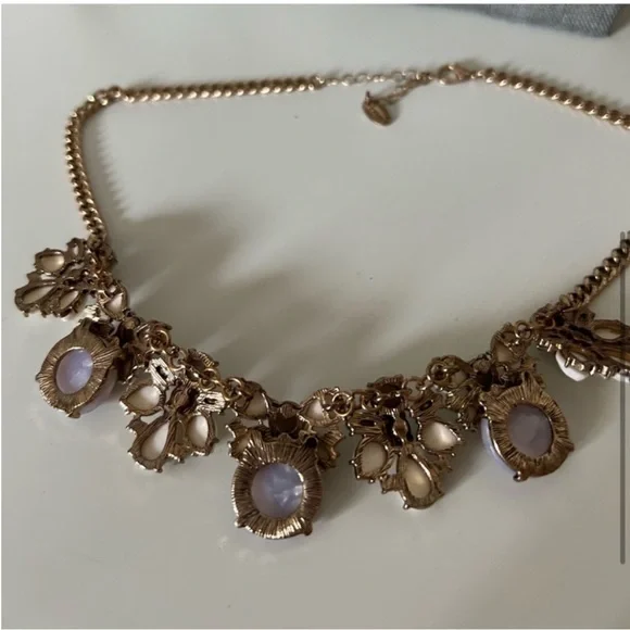 Statement Necklace - Picture 4 of 5